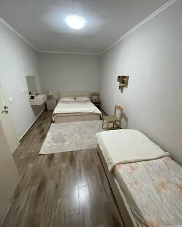 New Bazaar Arben's アパート *